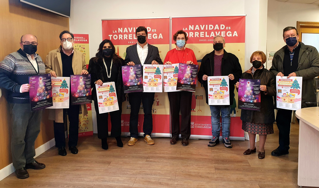 Presentaci&oacute;n del &aacute;rbol de Navidad solidario de Torrelavega