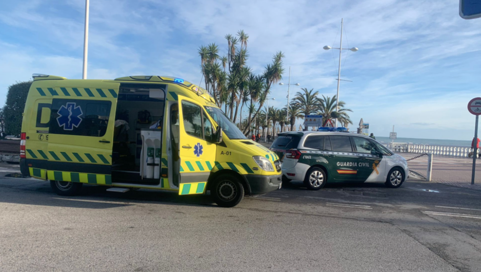 La ambulancia y la Guardia Civil se desplazaron al lugar de los hechos