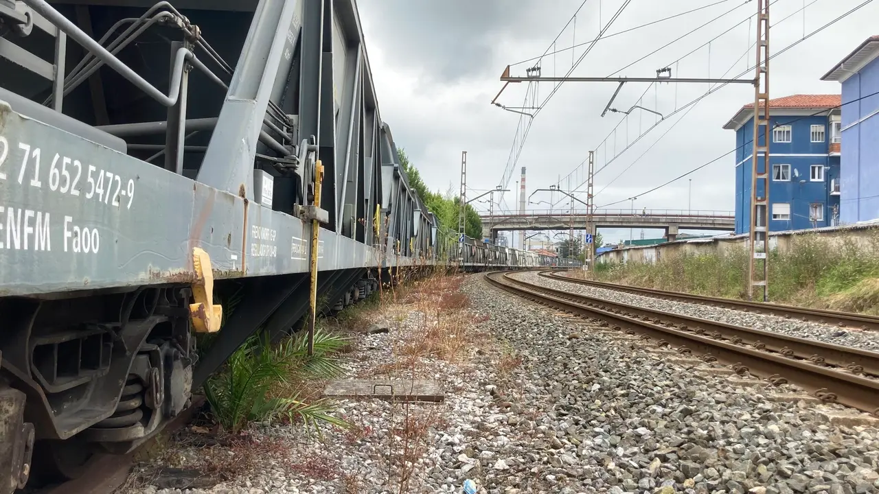 Vag&oacute;n estacionado en Barreda