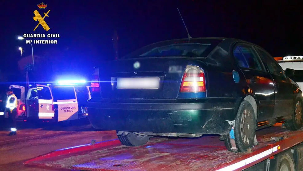 Vehículo que conducía el kamikaze por la A-8