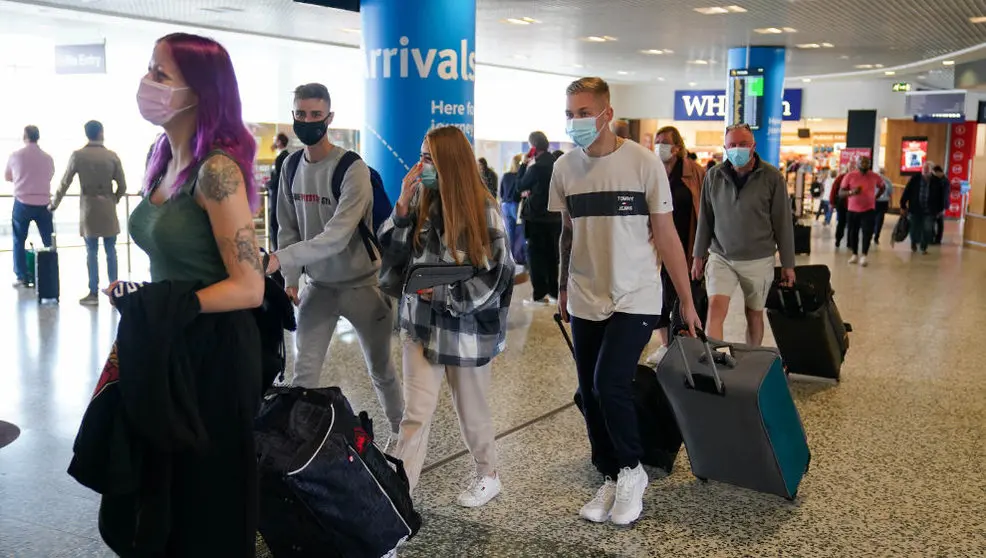 Los pasajeros que acudan a España deberán presentar un Formulario de Control Sanitario, además de otros documentos