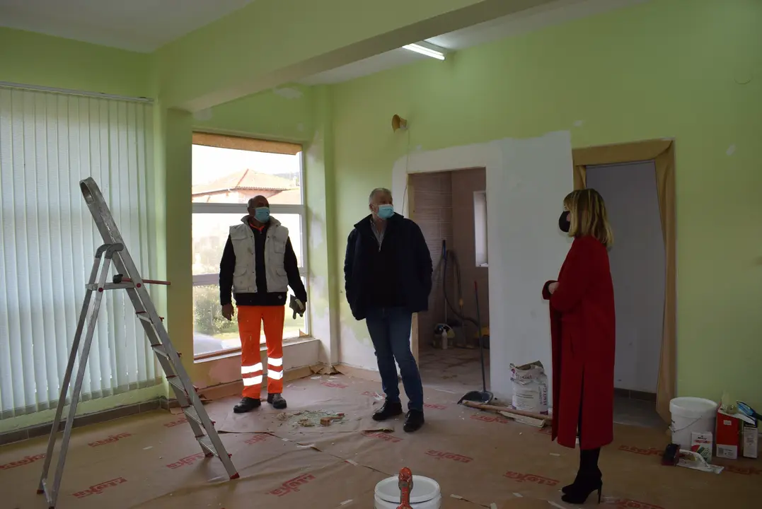 Visita obras local municipal de Barcenilla