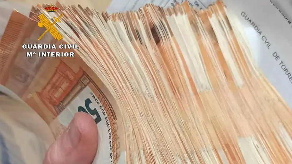 Dinero intervenido en la operación