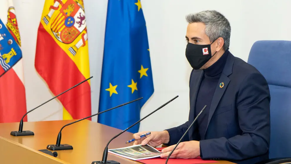 El vicepresidente y consejero de Universidades, Igualdad, Cultura y Deporte, Pablo Zuloaga, informa, en rueda de prensa, de los acuerdos del Consejo de Gobierno | Foto de archivo