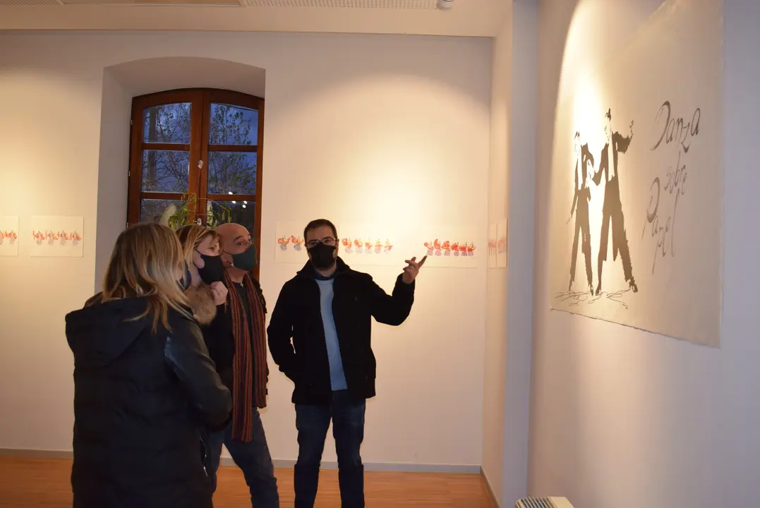 Inauguraci&oacute;n de la muestra 'Danza sobre papel' en el Centro Cultural Quijano