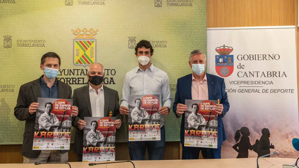 Más de 700 karatekas compiten en la II Copa de España de Estilos Internacional en Torrelavega