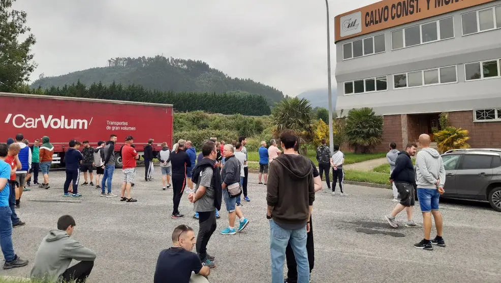 Trabajadores en la 13&ordf; jornada de la huelga del metal