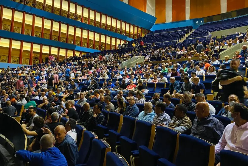 Imagen de los trabajadores del metal en la Sala Argenta del Palacio de Festivales | Foto- CCOO Twitter