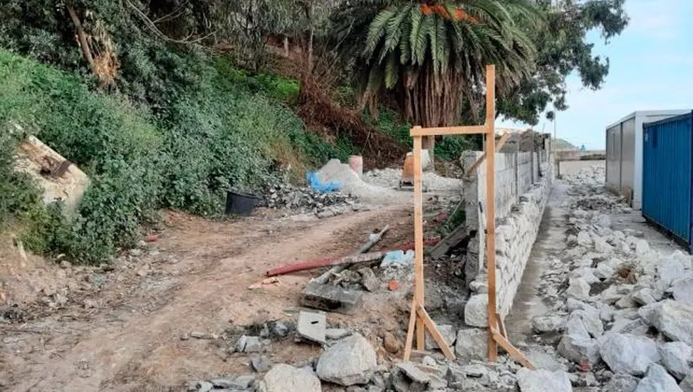Obras junto a la playa de la Concha de Suances
