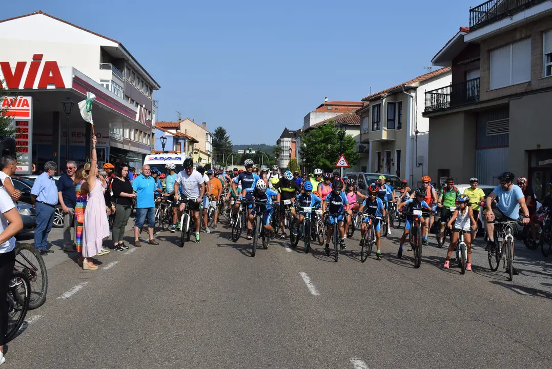 D&iacute;a de la Bicicleta en Pi&eacute;lagos