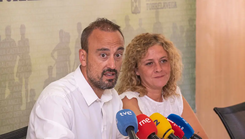 El alcalde, Javier López Estrada, y la concejala de Festejos, Patricia Portilla, hacen balance de las fiestas de La Patrona