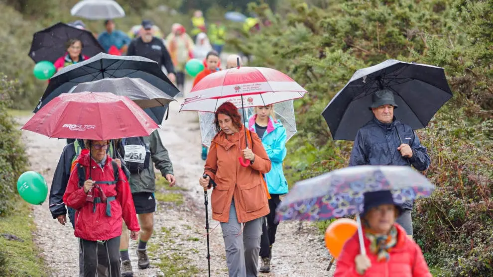 Participantes en la Marcha Popular Bridgestone