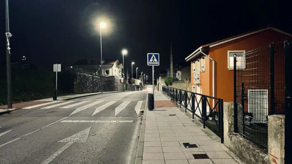 Calle donde se produjeron los robos anoche en Cueto