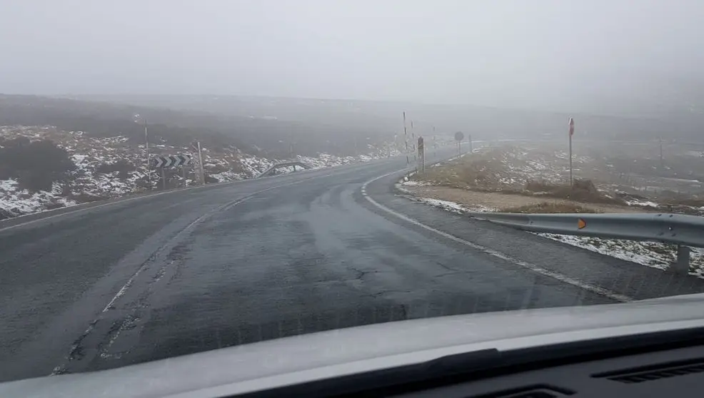 La nieve ha obligado a cerrar el Puerto de Lunada