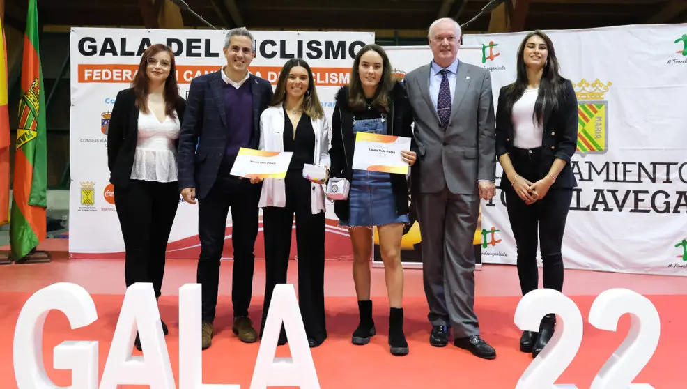 El vicepresidente y consejero de Universidades, Igualdad, Cultura y Deporte, Pablo Zuloaga, asiste a la Gala del Ciclismo Cántabro.