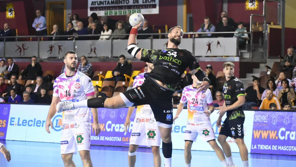 Ivan Popovic | Firma- Manu Quiroga