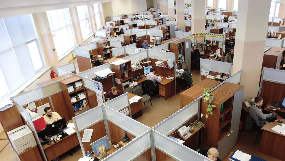 Entre las carencias más significativas destacan las graves deficiencias de plantilla | Foto- Pixabay