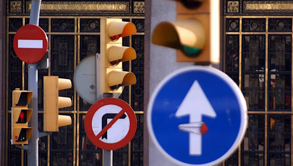 Es importante saber el contenido de cada señal de tráfico para una conducción segura