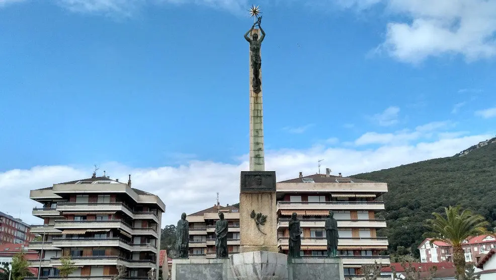 Monumento a Carrero Blanco en Santoña