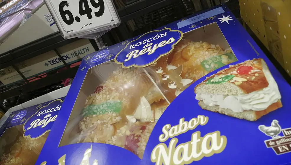 Cartelería y roscón de un establecimiento Lidl en enero de 2022