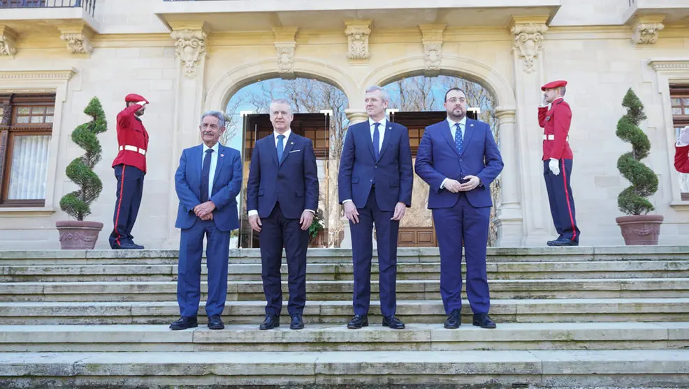 El presidente de Cantabria, Miguel &Aacute;ngel Revilla; el ehendakari, I&ntilde;igo Urkullu; el presidente de la Xunta de Galicia, Alfonso Rueda, y el presidente del Principado de Asturias, Adri&aacute;n Barb&oacute;n, han analizado los retos comunes de estos territorios