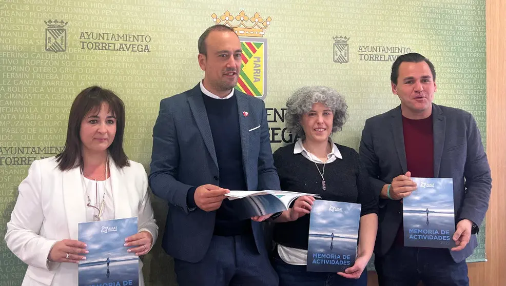 Presentación de la Memoria de actividades de AMAT 2022