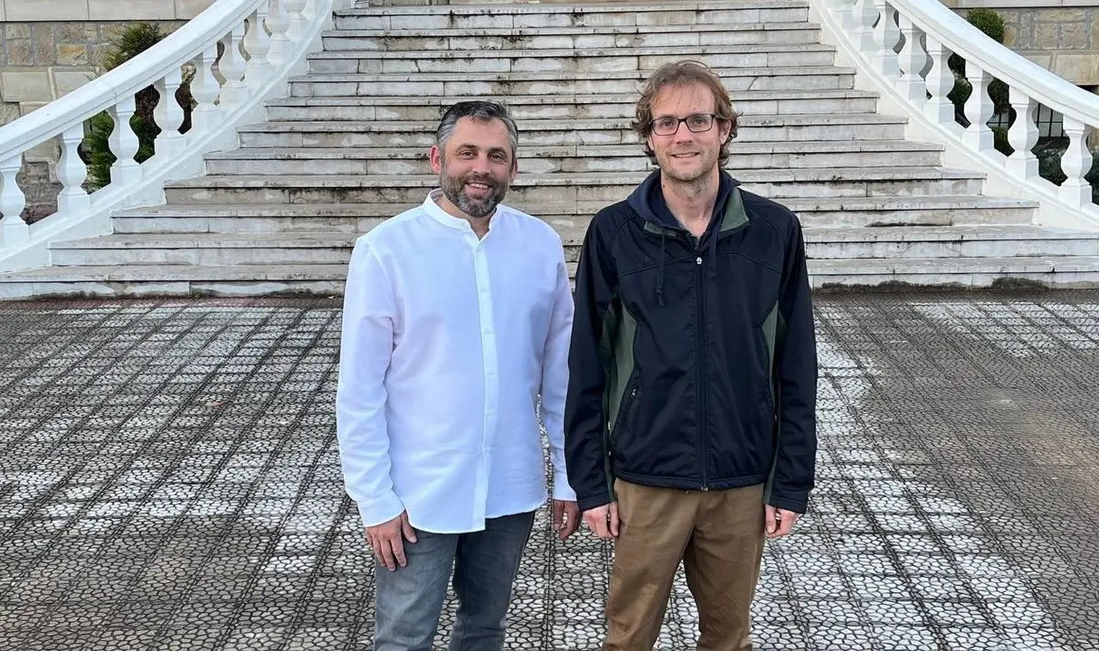 Rub&eacute;n Madrazo (Podemos) y Pablo Lobo (IU), candidatos por Pi&eacute;lagos