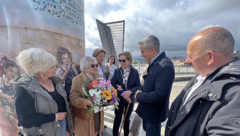 Pablo Zuloaga en un homenaje a las rederas