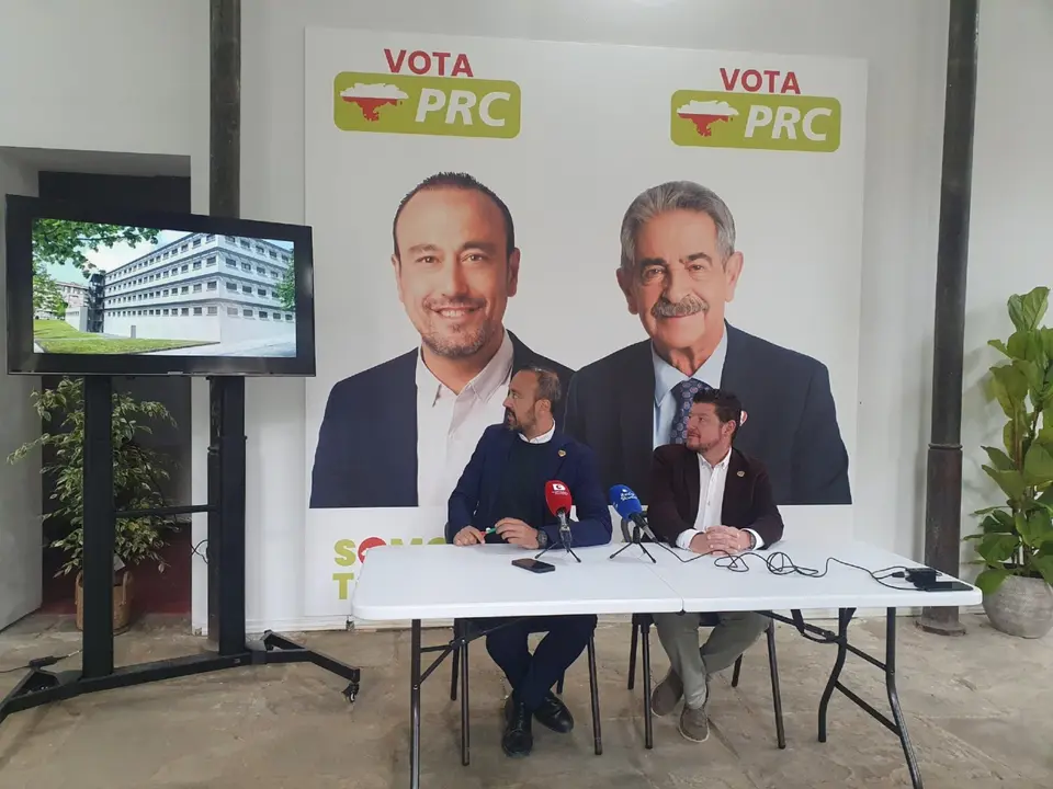 Rueda de prensa del alcalde y candidato a la reelecci&oacute;n, Javier L&oacute;pez Estrada, y del n&uacute;mero 3 en la candidatura, Jes&uacute;s S&aacute;nchez