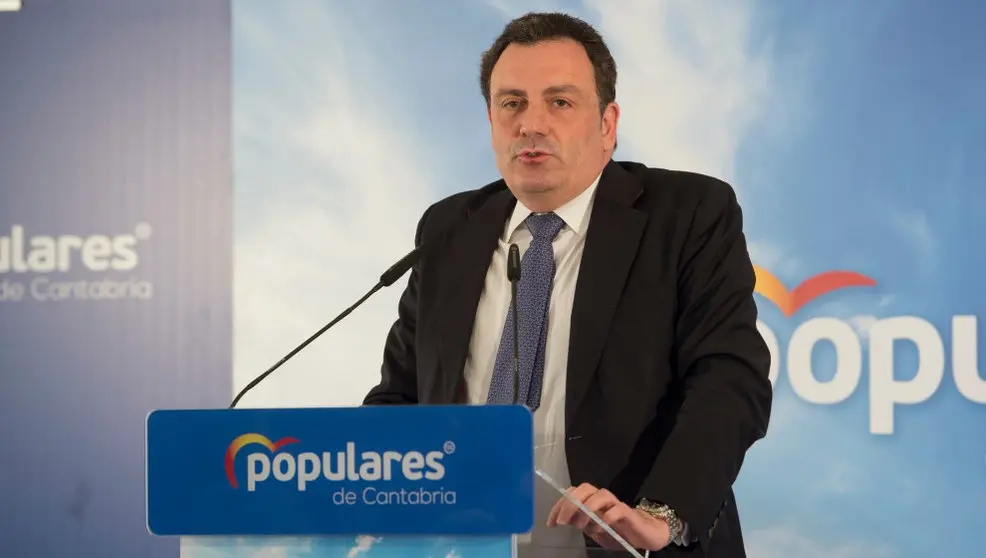 El senador del PP por Cantabria, F&eacute;lix de las Cuevas