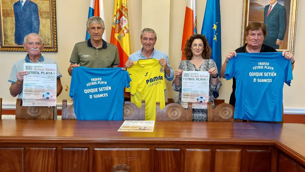 Presentaci&oacute;n del Torneo de F&uacute;tbol Quique Seti&eacute;n