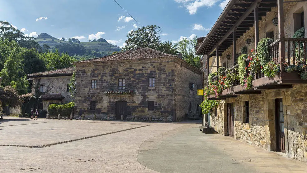 Plaza de los Ca&ntilde;ones de Li&eacute;rganes