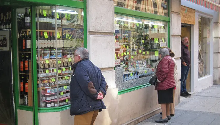 Un comercio de Santander en una imagen de archivo