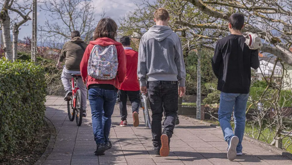 J&oacute;venes en Torrelavega