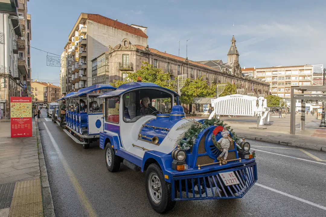 Tren tur&iacute;stico en Torrelavega