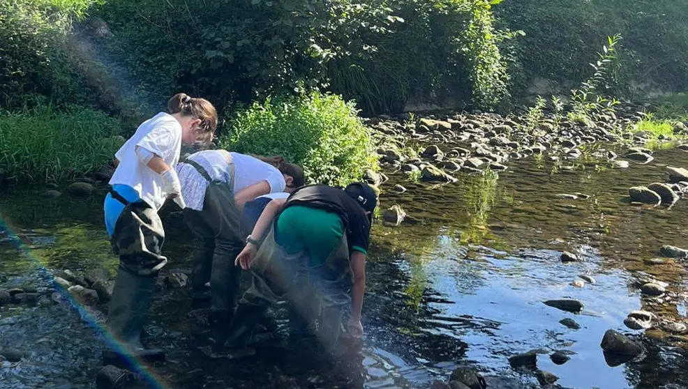 Voluntarios del programa 'Explora tu r&iacute;o'