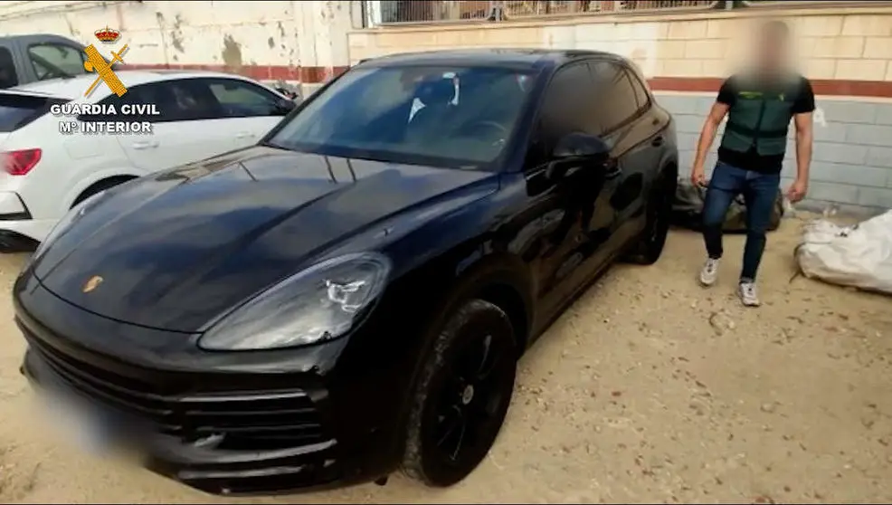 Uno de los coches de la operaci&oacute;n Elrond