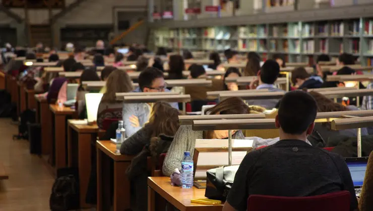 Aprobada la oferta de empleo p&uacute;blico de la Administraci&oacute;n c&aacute;ntabra con 375 plazas