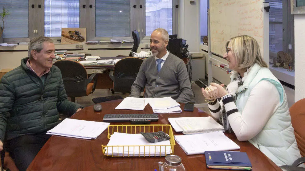 El consejero de Educaci&oacute;n, Formaci&oacute;n Profesional y Universidades, Sergio Silva, se re&uacute;ne con el alcalde de Suances, Andr&eacute;s Ruiz Moya