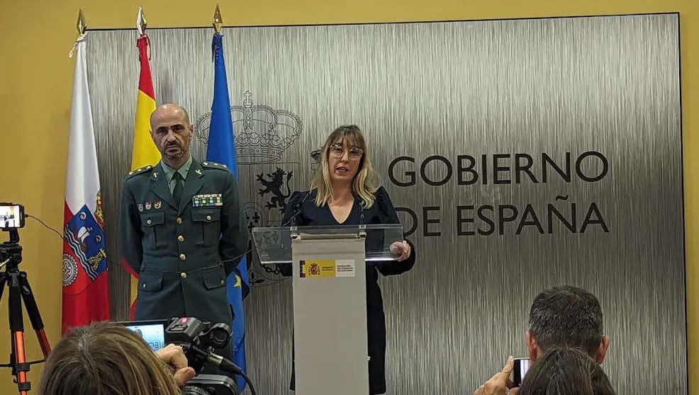 La delegada del Gobierno en Cantabria y el coronel de la Guardia Civil, Eugenia G&oacute;mez de Diego y Juan Mart&iacute;nez Ros