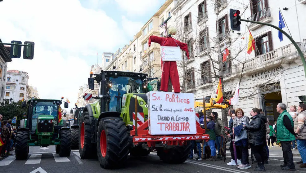 Tractores en una manifestaci&oacute;n