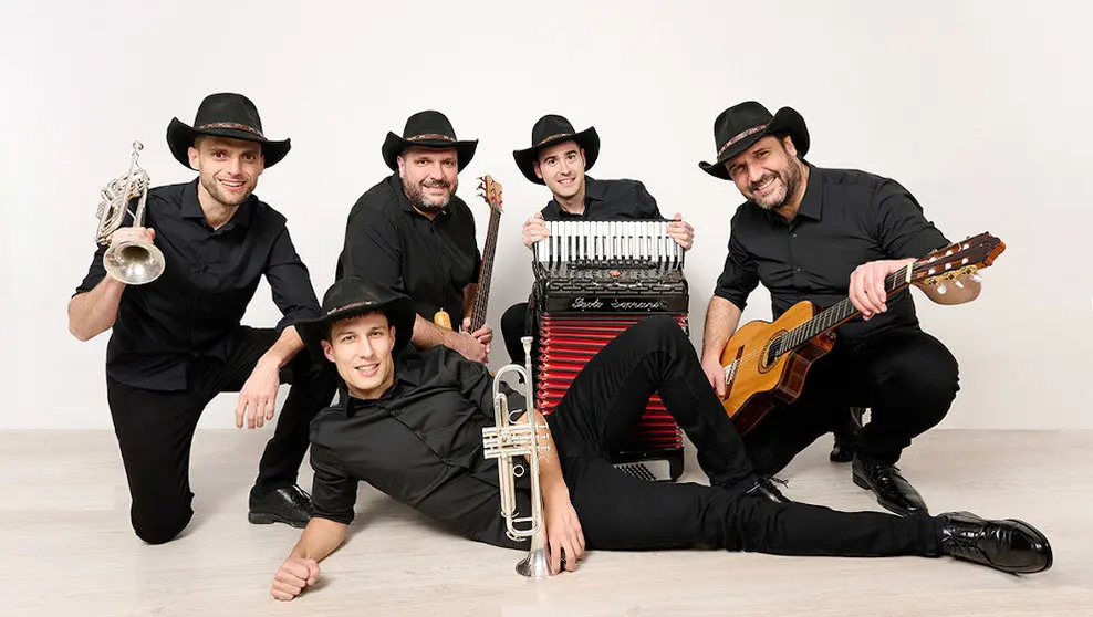 La banda Puro Relajo