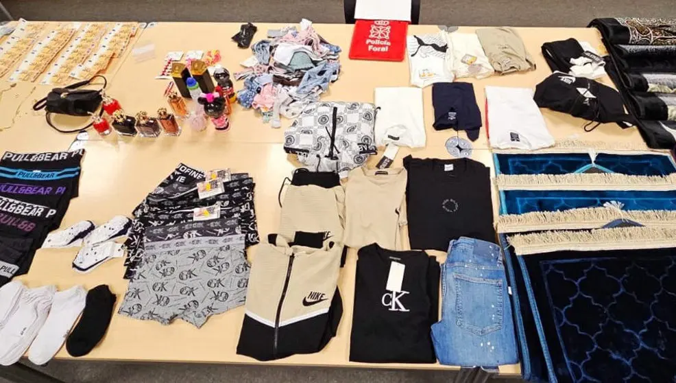 Parte de material robado por un grupo organizado dedicado a hurtos y recuperado por la Polic&iacute;a Foral.