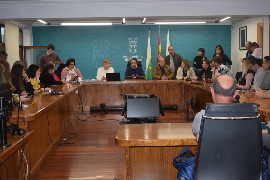 Reuni&oacute;n del Ayuntamiento de Pi&eacute;lagos y las pe&ntilde;as de las fiestas