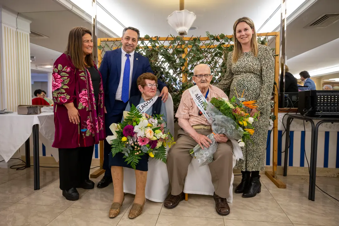 Homenaje a las dos personas m&aacute;s longevas de Pi&eacute;lagos