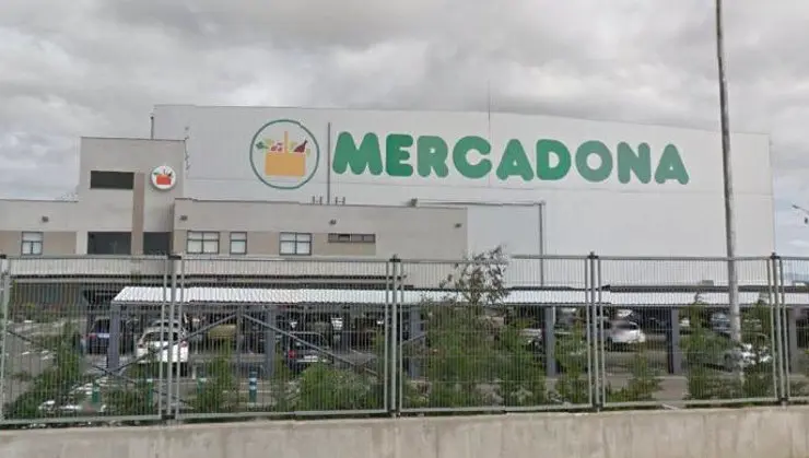 Centro Log&iacute;stico Mercadona Villadangos del Paramo