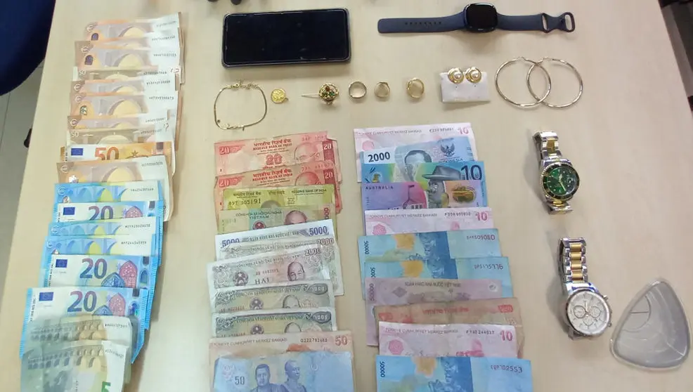 Imagen del material incautado por la Polic&iacute;a