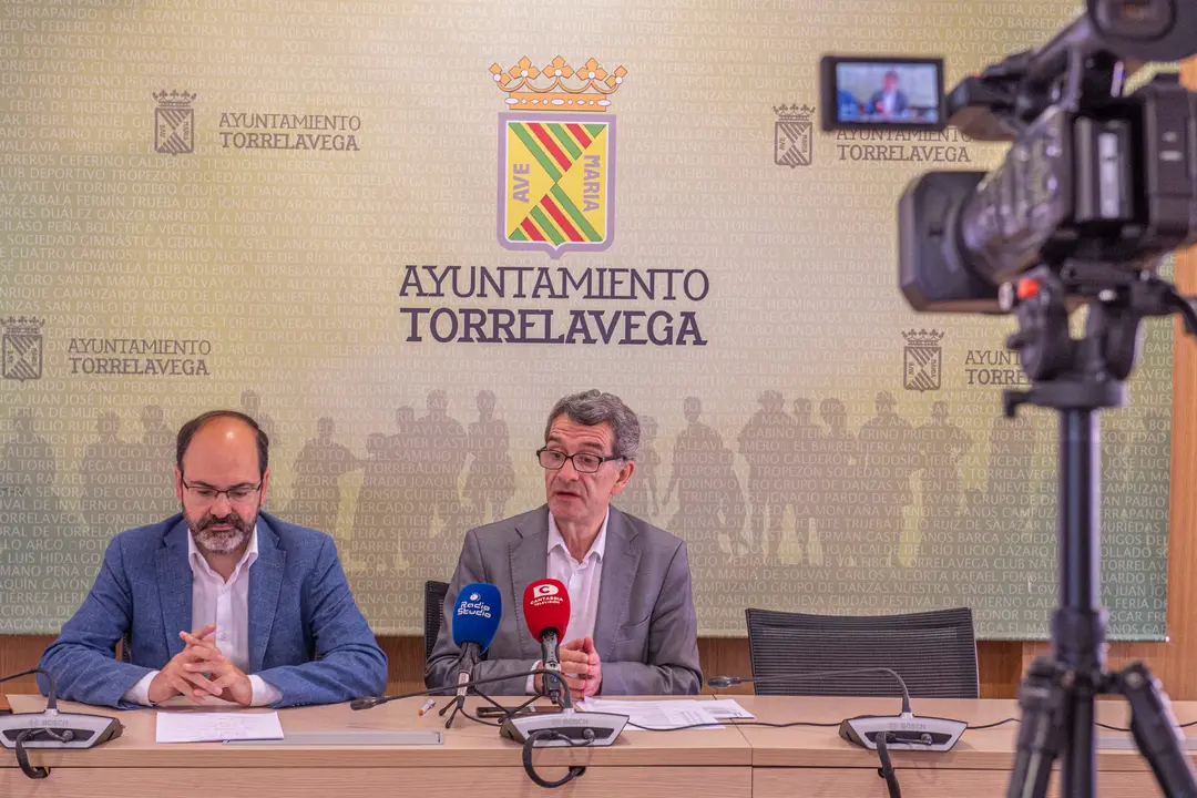 El concejal de Hacienda, Pedro P&eacute;rez Noriega, y el concejal de Obras y primer teniente de alcalde, Jos&eacute; Luis Urraca