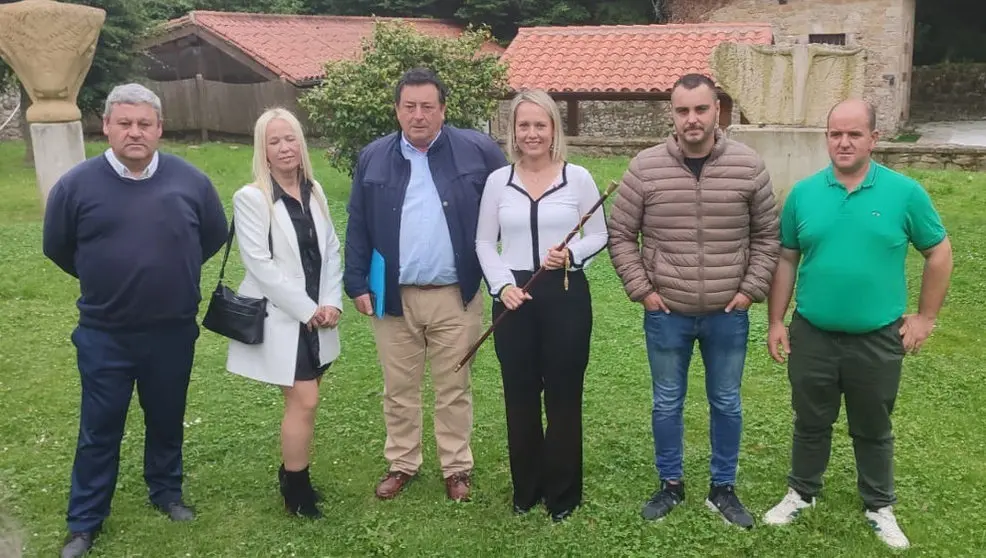 Nuevo equipo de Gobierno de Santillana del Mar, con Sara Izquierdo (PRC) como alcaldesa tras la moci&oacute;n de censura