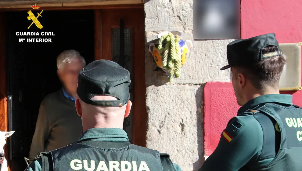 Patrulla de la Guardia Civil de atenci&oacute;n a personas mayores